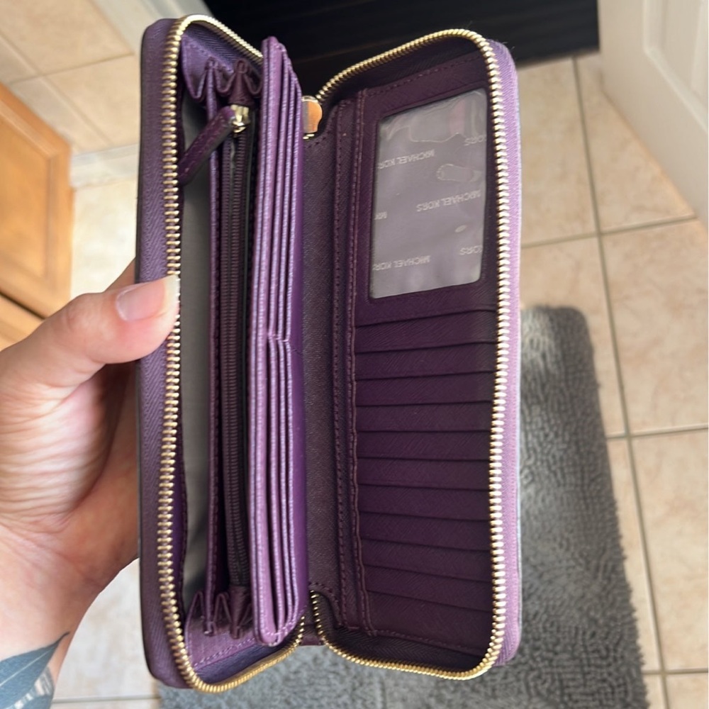 Micheal Kors wallet